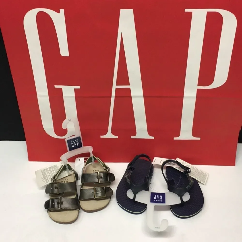 🔥2 kids boys shoes baby  Gap 3-6M New  (200)